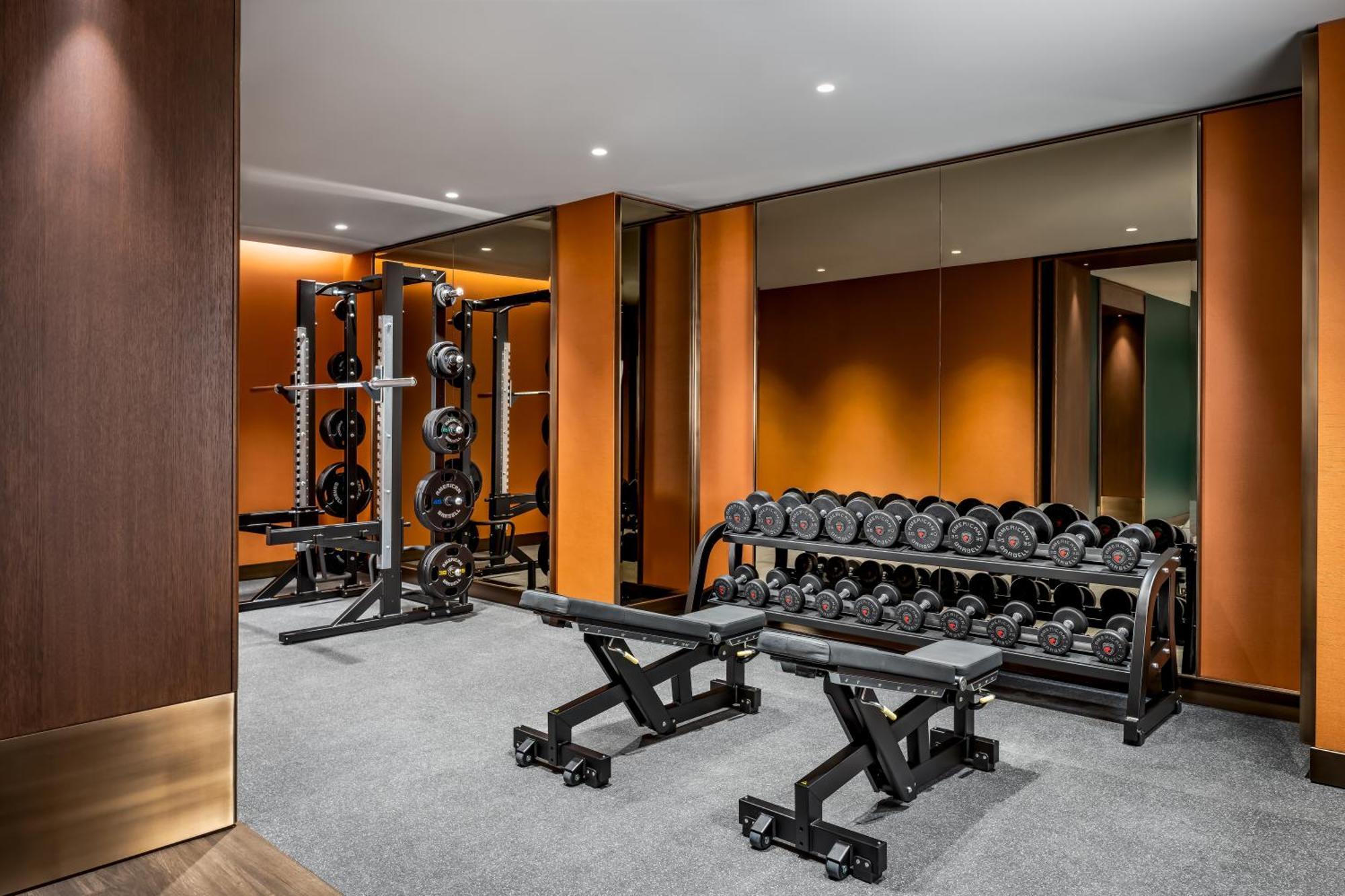 Fairmont Royal York Hotel Toronto Ngoại thất bức ảnh The gym at the Mandarin Oriental